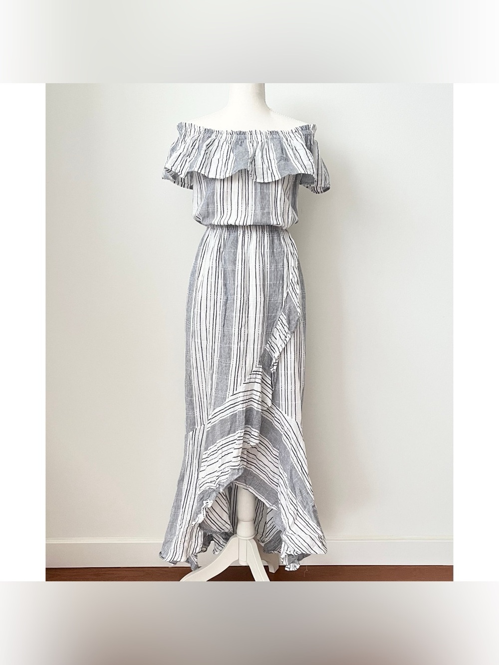 Express Ruffled Maxi Dress Off-the-Shoulder Blue White Striped XS Cotton Boho